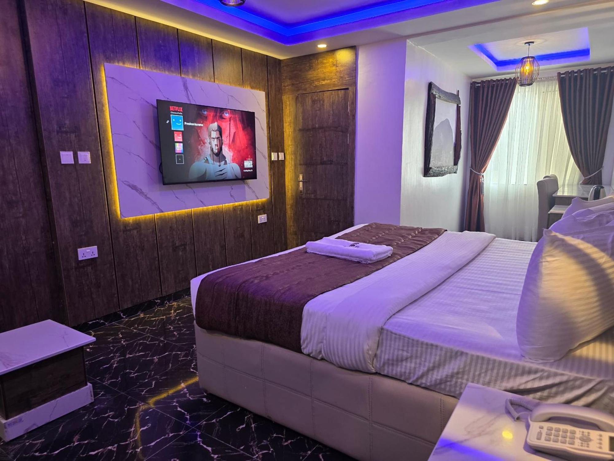 Hotel Presken Kuramo Waters Lagos Esterno foto