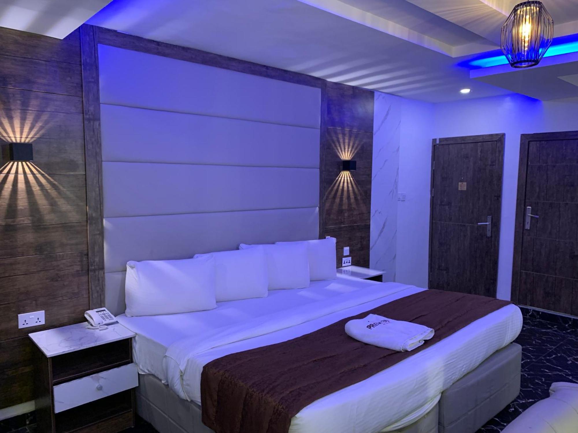 Hotel Presken Kuramo Waters Lagos Esterno foto