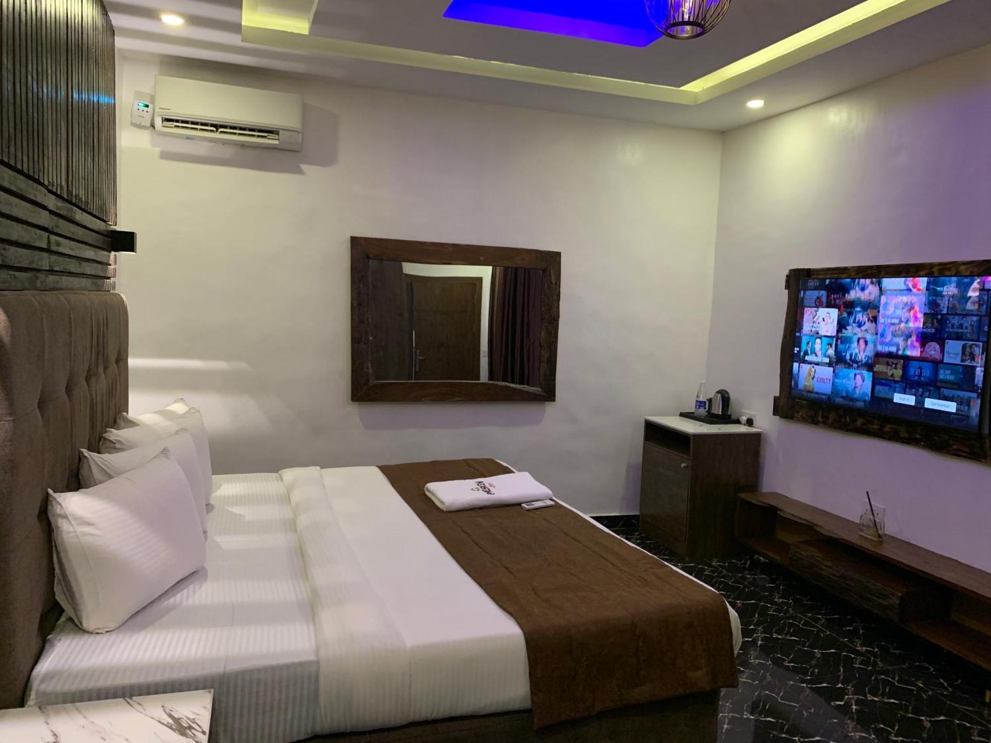 Hotel Presken Kuramo Waters Lagos Esterno foto