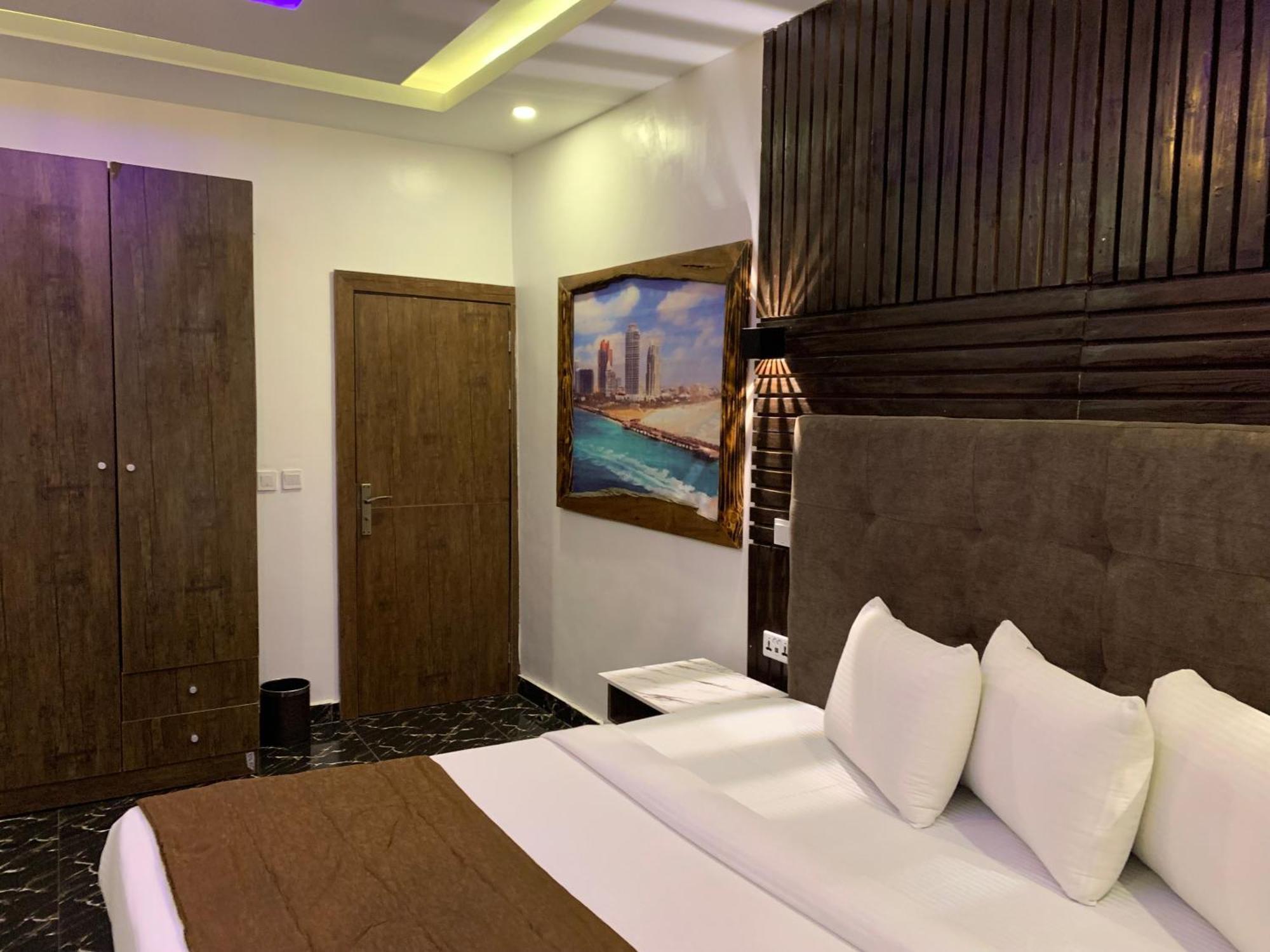 Hotel Presken Kuramo Waters Lagos Esterno foto